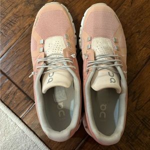 Pink On Cloud 5, Barely Rose, Size 8